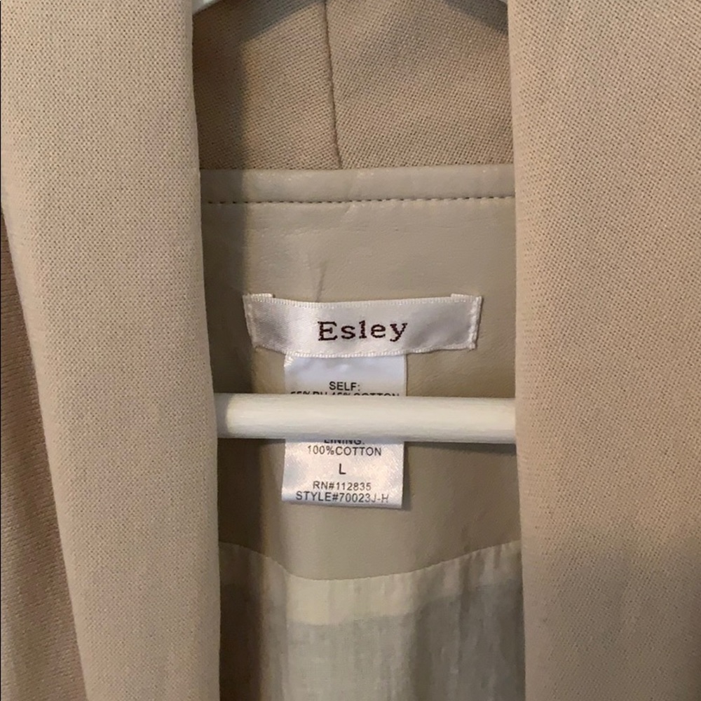 Esley Jacket - Picture 4 of 4
